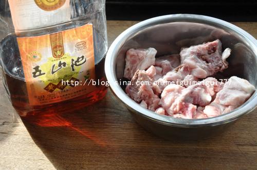 黄酒陈皮烧排骨的做法