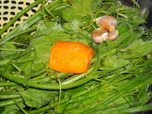 蒜头炒瓜远的做法