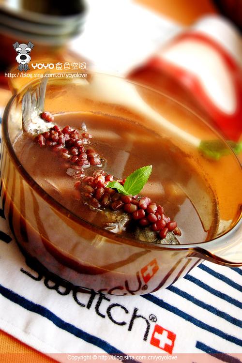 红豆鲫鱼汤的做法