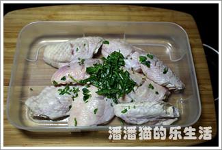 香草烤鸡翅的做法