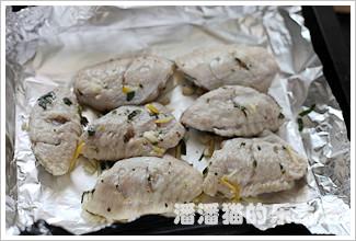 香草烤鸡翅的做法