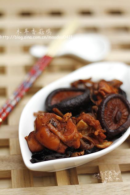 木耳花菇鸡的做法
