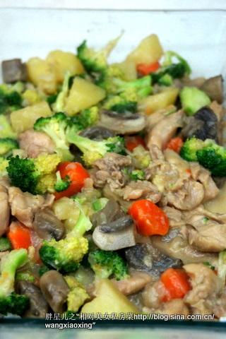 鸡肉蔬菜奶酪焗饭的做法