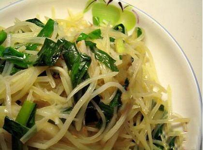 韭菜土豆丝的做法