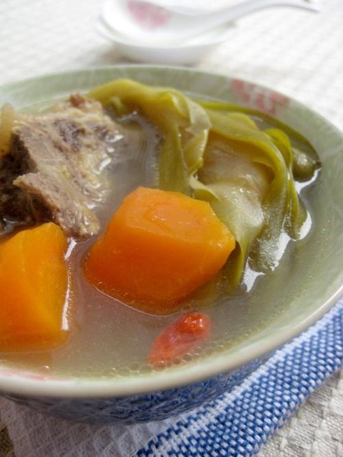 霸王花胡萝猪骨汤的做法