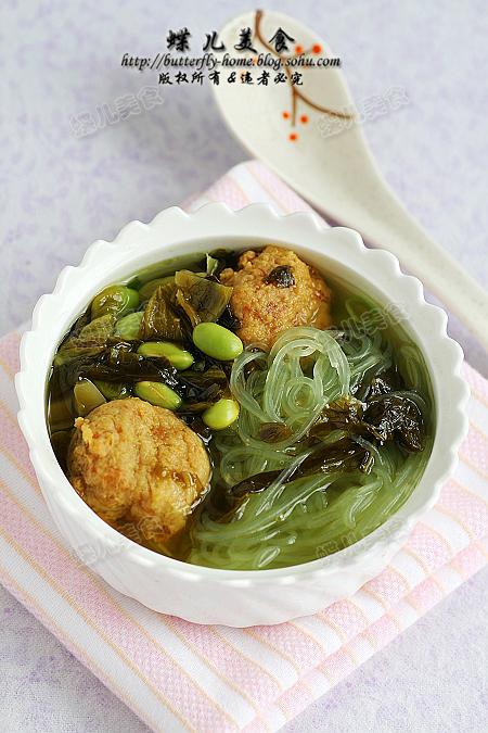 酸菜粉丝丸子汤的做法