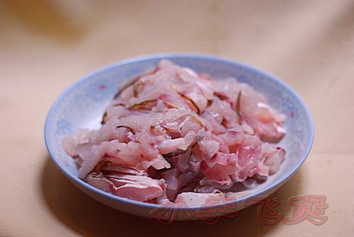 萝卜炆鲮鱼滑的做法