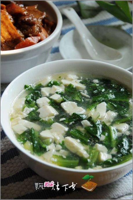 茼蒿拌粉和茼蒿豆腐羹丝的做法