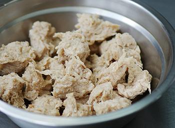 红咖喱卷心菜炖土豆的做法