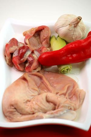 火爆鸭肫猪肚的做法