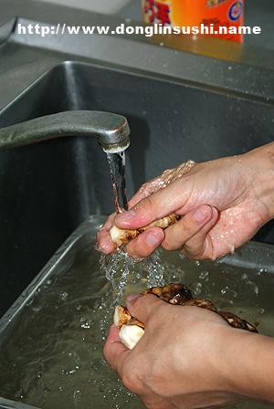 黄油罗勒煎松茸的做法