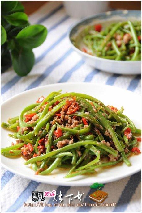 XO酱肉碎爆开边豇豆的做法