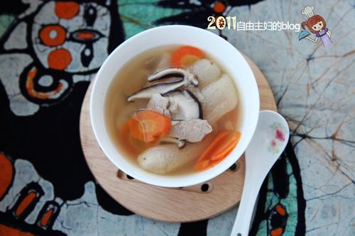 竹荪瘦肉汤的做法