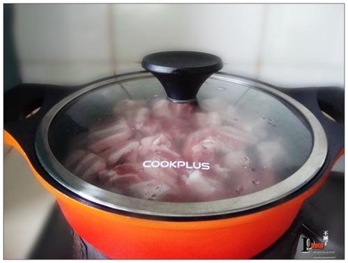 陈年黄酒焖五花肉的做法