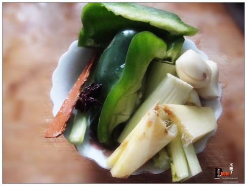 陈年黄酒焖五花肉的做法