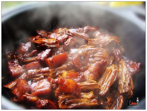 陈年黄酒焖五花肉的做法