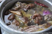 电饭锅香菇炖鸡的做法