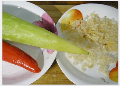 ݫ������������