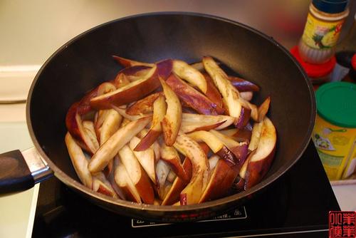 免走油版鱼香茄子的做法