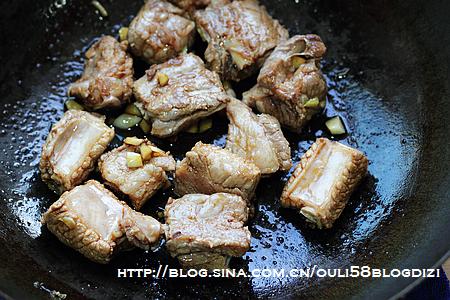 梅菜蒸排骨的做法