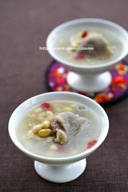 黄豆煲猪手的做法