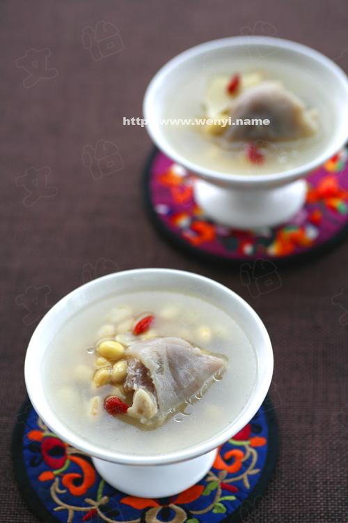 黄豆煲猪手的做法