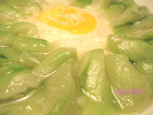 丝瓜抱蛋的做法