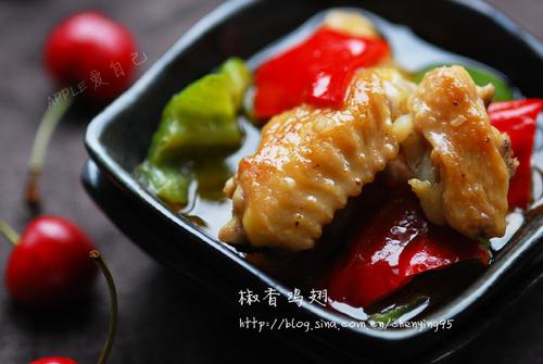 椒香鸡翅的做法