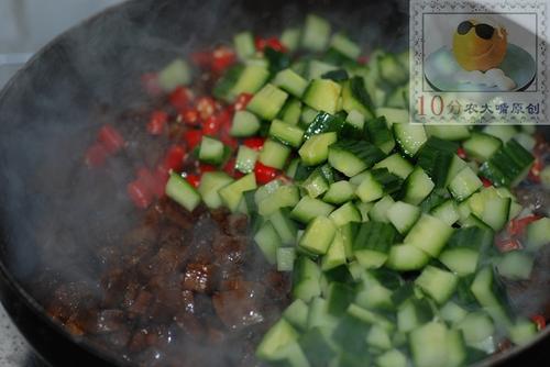 酱爆牛舌的做法