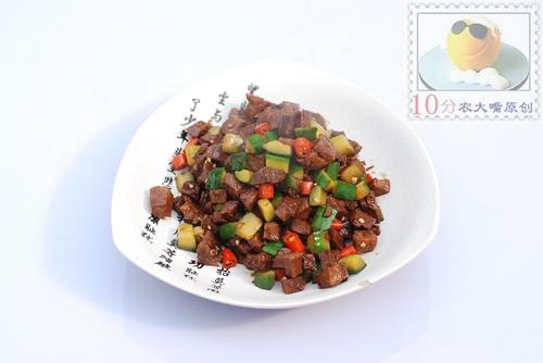 酱爆牛舌的做法