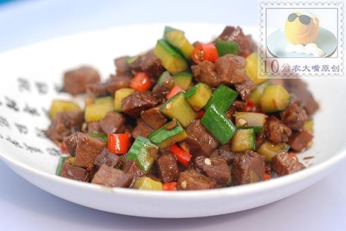 酱爆牛舌的做法