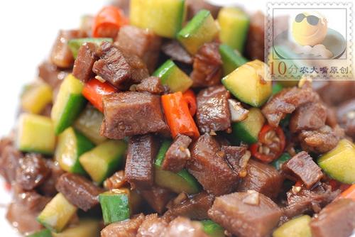 酱爆牛舌的做法