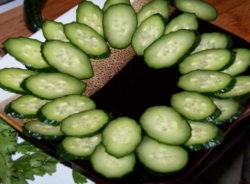 清香黄瓜蒸翅根的做法