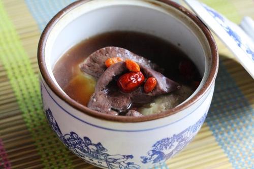 猪心炖榴莲的做法