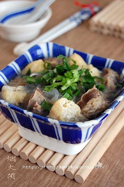 �Ͷ�����˿ţ����������