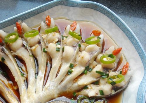 清蒸扁鱼的做法
