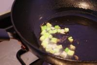 泡菜炒粉条的做法