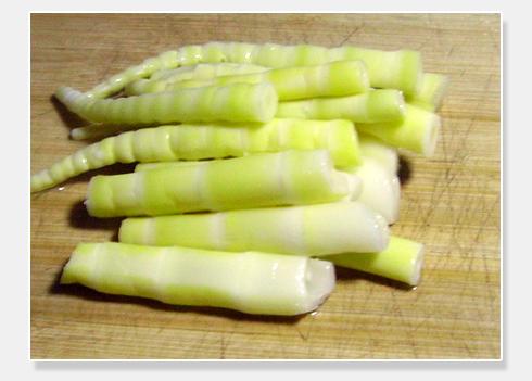 罗汉笋老鸭煲的做法