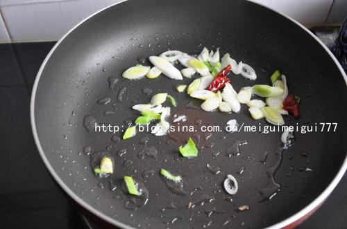 家乡炒凉粉的做法