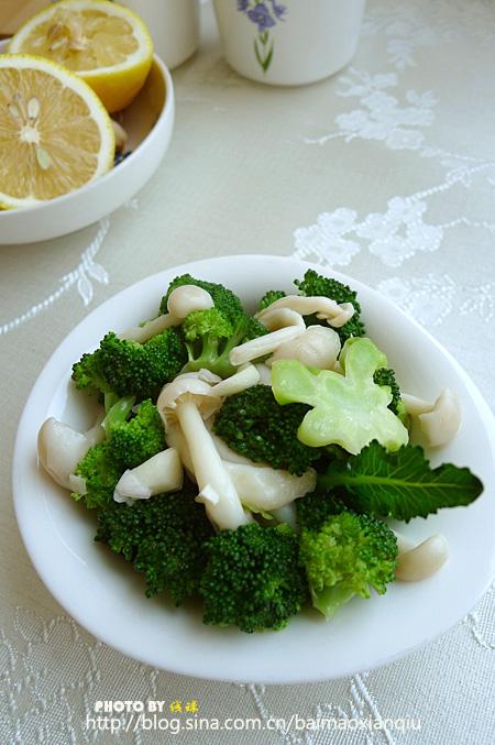 西兰花拌蘑菇的做法