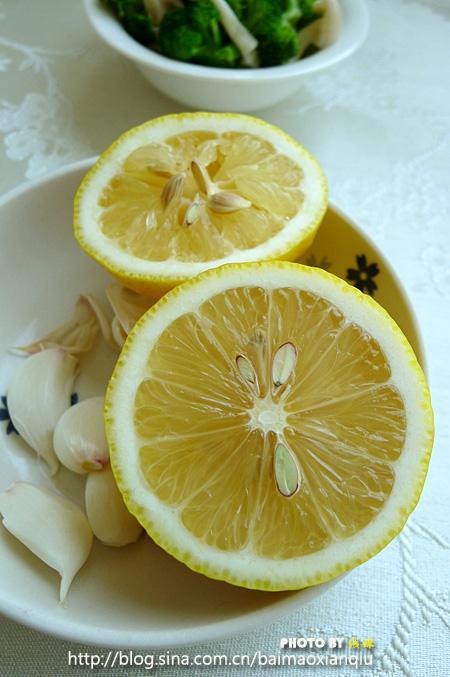 西兰花拌蘑菇的做法