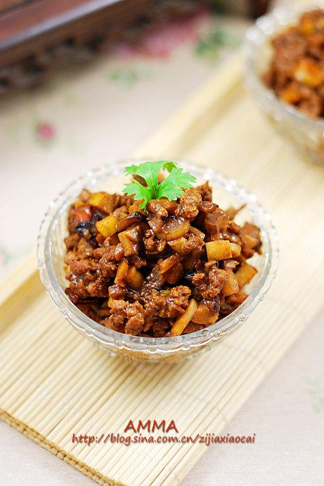 笋丁香菇肉酱的做法