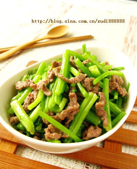牛肉丝炒香芹的做法