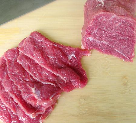 牛肉丝炒香芹的做法