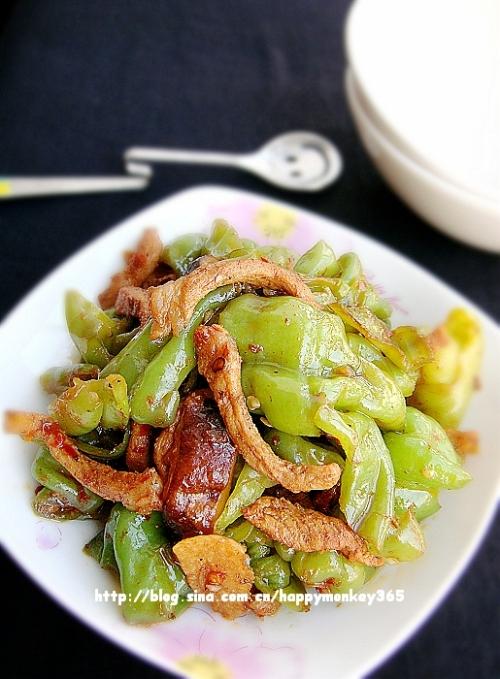 皱皮辣椒炒肉的做法
