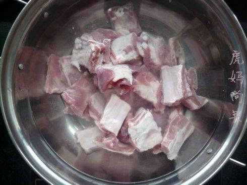 黑豆排骨汤的做法