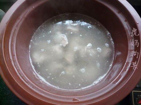 黑豆排骨汤的做法