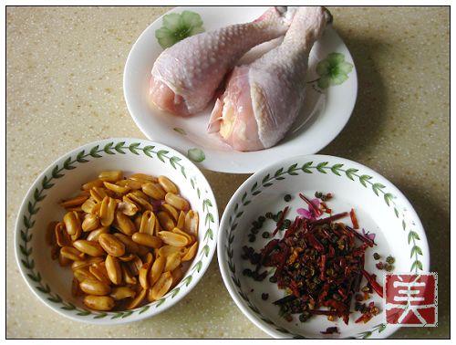 麻辣花生炒鸡丁的做法