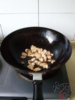 丝瓜肉片香菇汤的做法