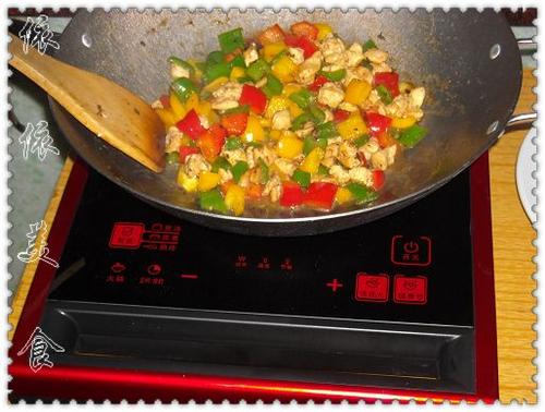 菜椒鸡丁的做法